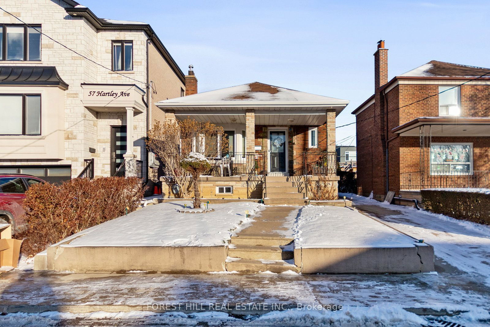 Detached House for lease at #BSMT-55 Hartley Avenue, Toronto, Briar Hill-Belgravia, M6E 4E9 - MLS: W11939464