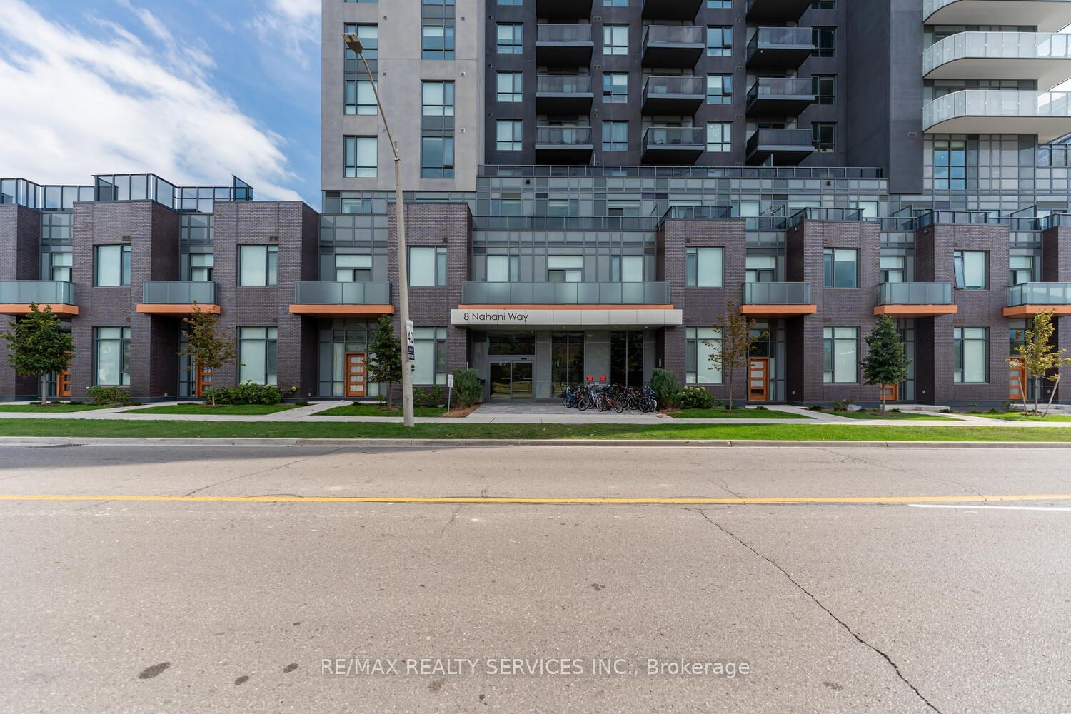 Condo for lease at 1620-8 Nahani Way, Mississauga, Hurontario, L4Z 0C6 - MLS: W11939473