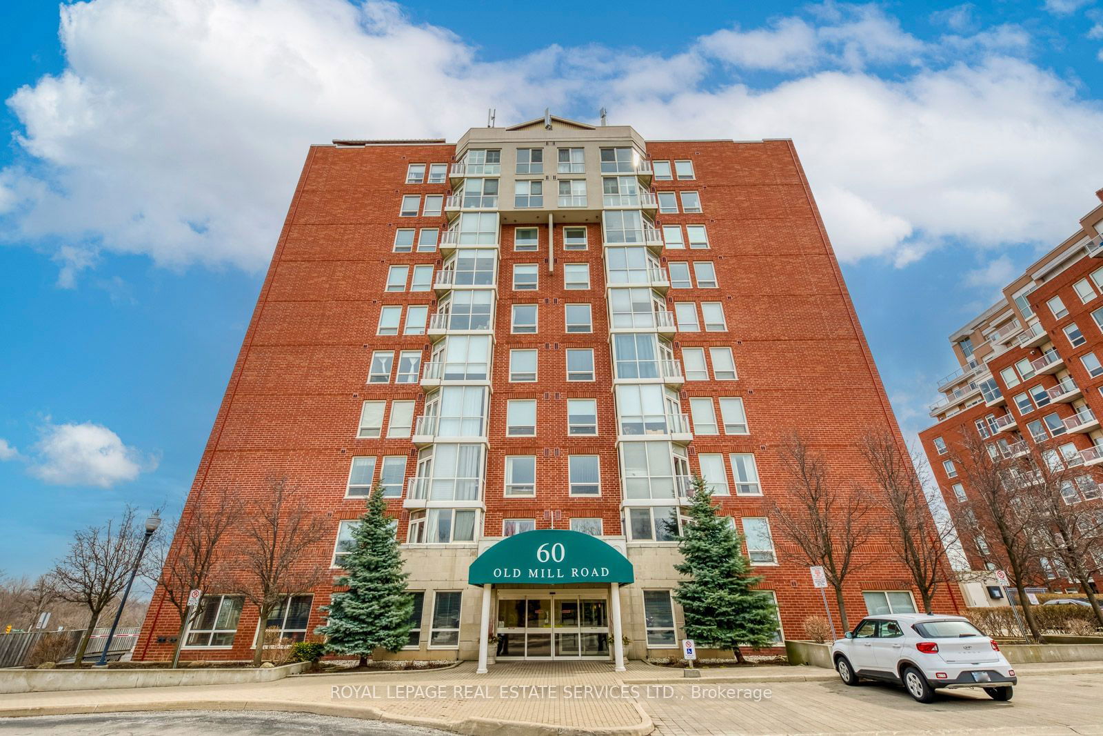 Condo for sale at 507-60 Old Mill Road, Oakville, 1014 - QE Queen Elizabeth, L6J 7V9 - MLS: W11939654