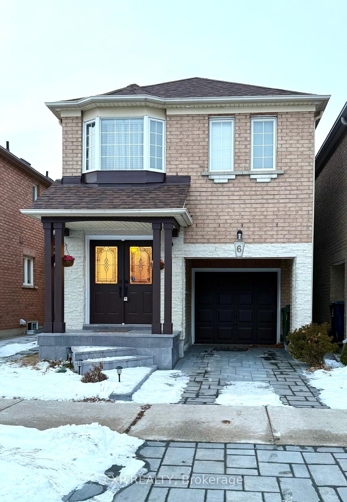 Detached House for lease at Main-6 Via Cassia Drive, Toronto, Brookhaven-Amesbury, M6M 5K8 - MLS: W11939861