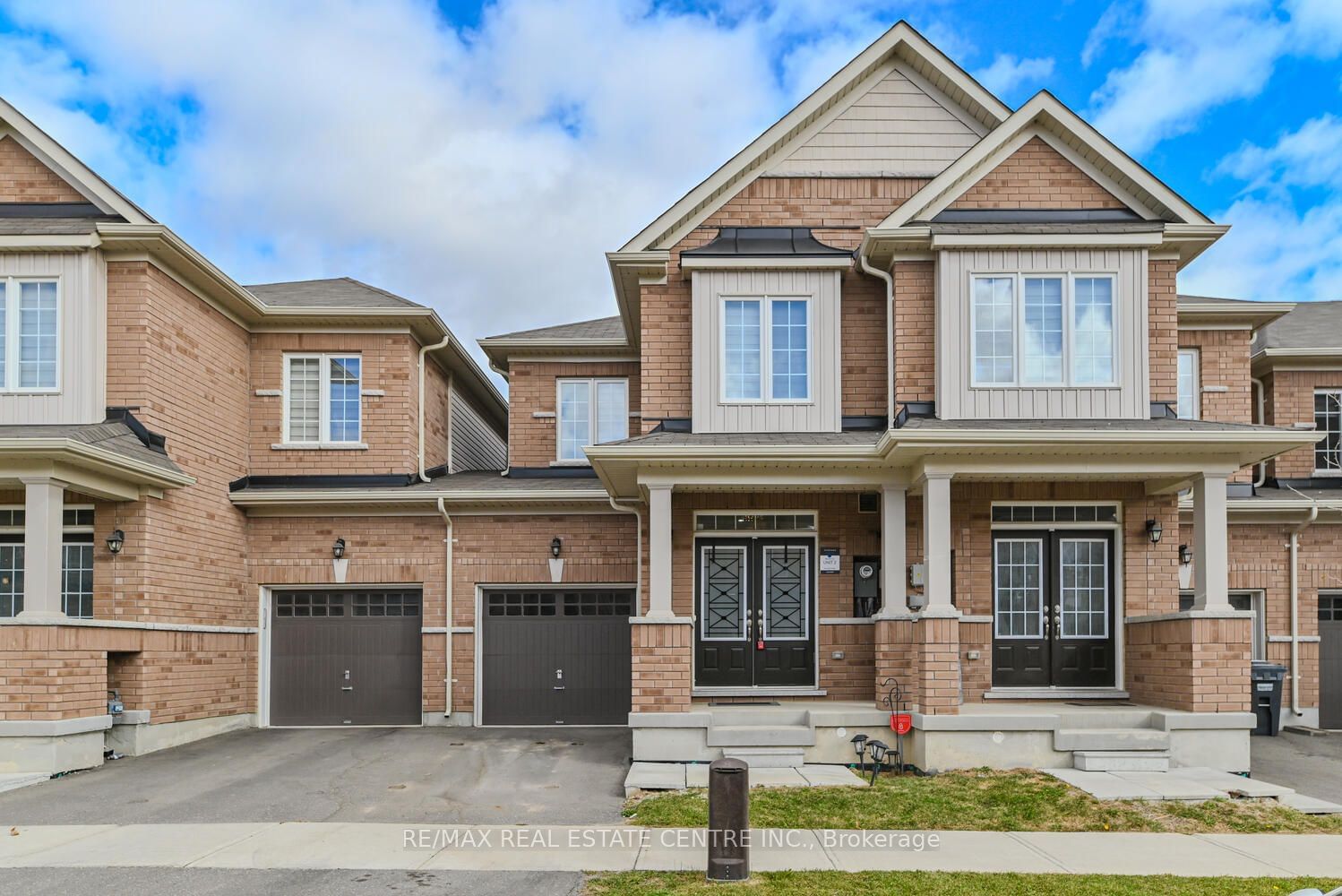 Townhouse for sale at 15 Oleary Road, Brampton, Northwest Brampton, L7A 4X1 - MLS: W11940003