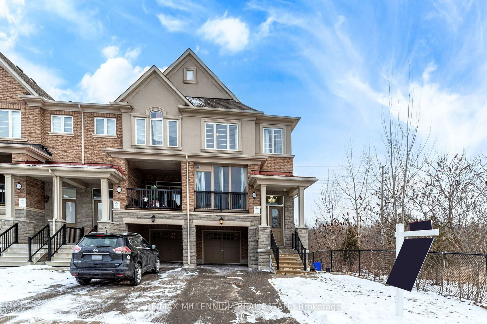 Townhouse for sale at 542 Stream Crescent, Oakville, Rural Oakville, L6M 1N7 - MLS: W11940028