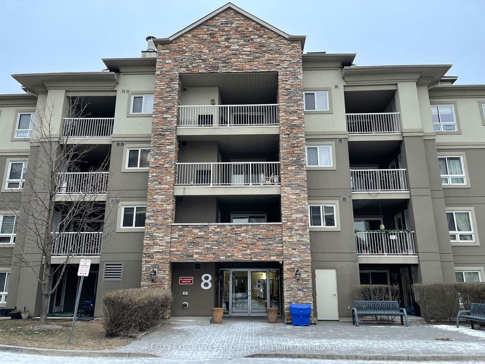 Condo for lease at 1302-8 Dayspring Circle, Brampton, Goreway Drive Corridor, L6P 2Z7 - MLS: W11940393