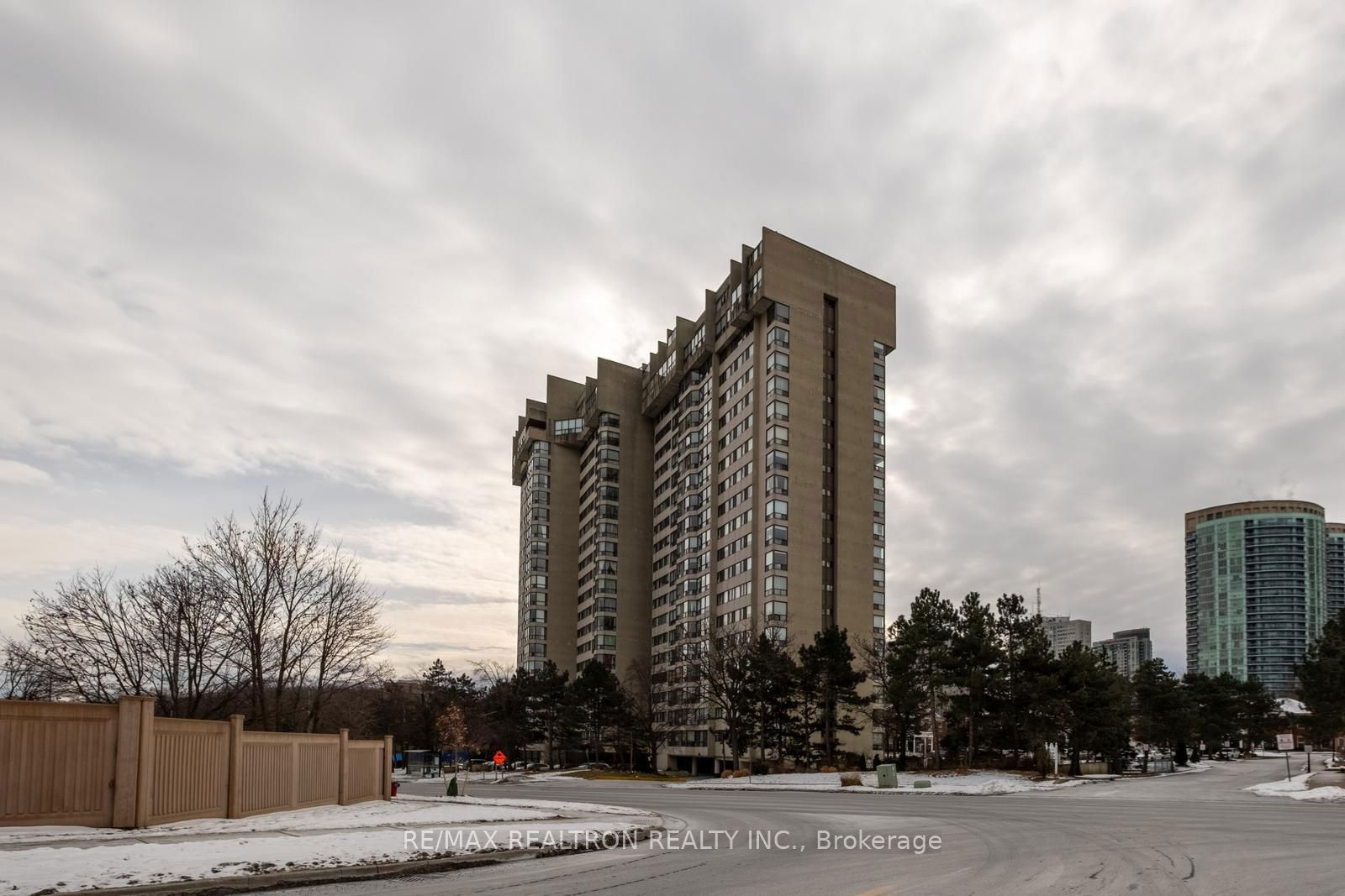 Condo for sale at 1408-200 Robert Speck Pkwy, Mississauga, City Centre, L4Z 1S3 - MLS: W11940676