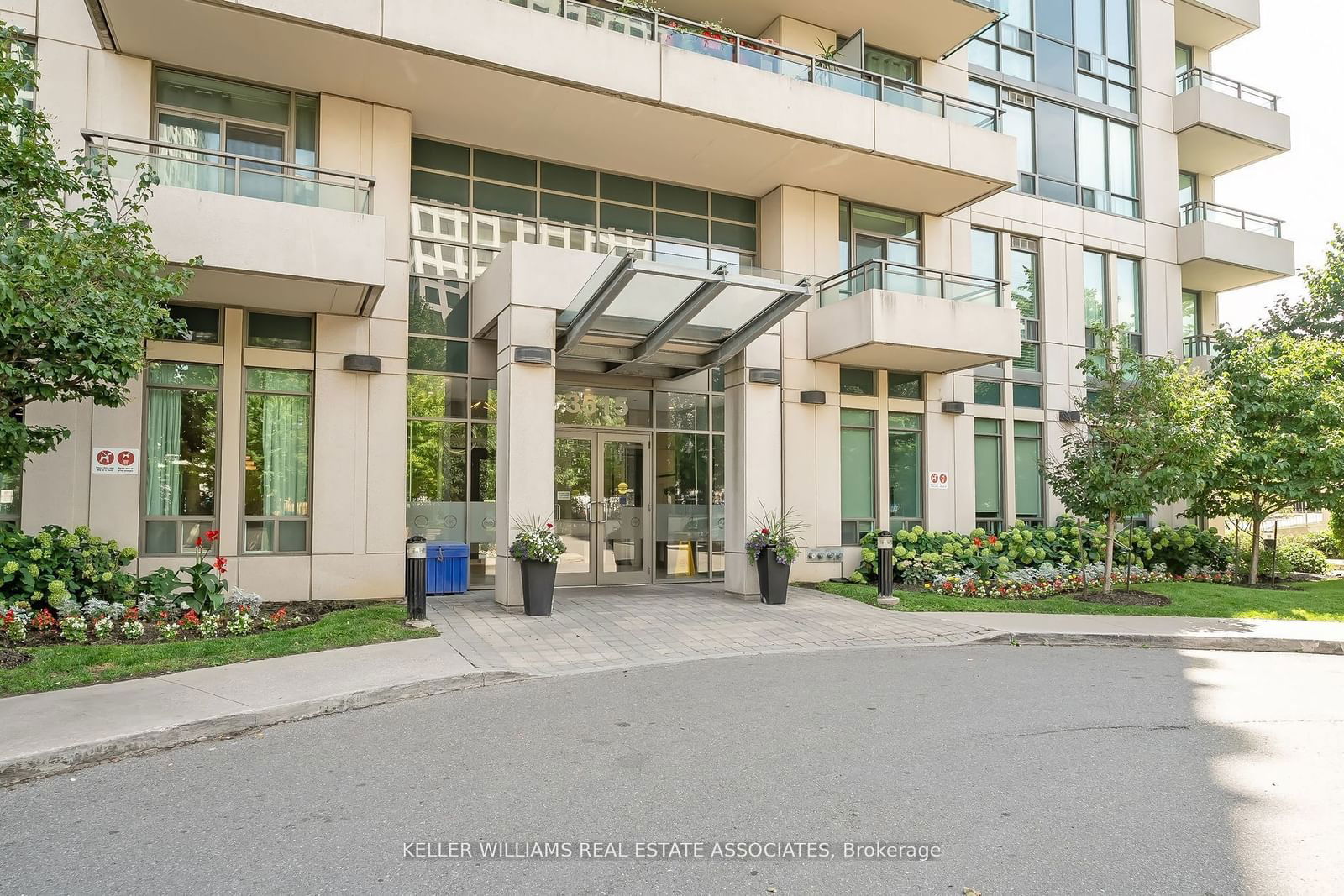 Condo leased at 201-3515 Kariya Drive, Mississauga, City Centre, L5B 0C1 - MLS: W11940737