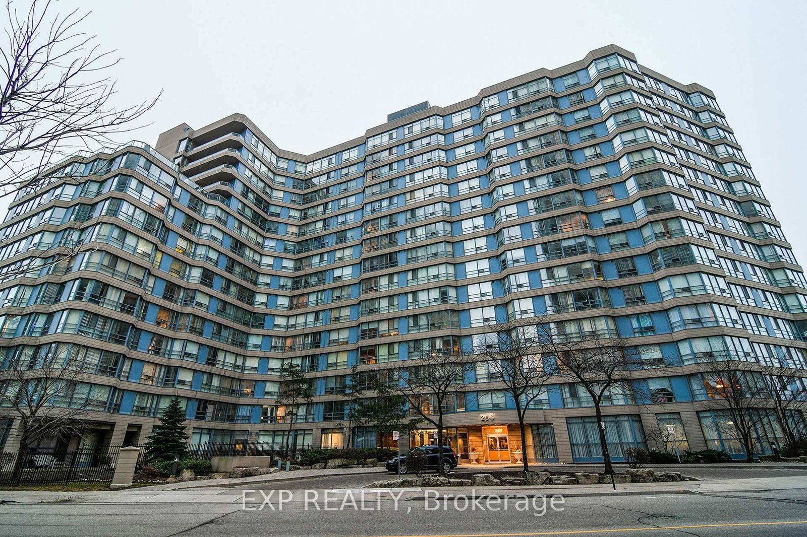 Condo leased at 217-250 Webb Drive, Mississauga, City Centre, L5B 3Z4 - MLS: W11940767