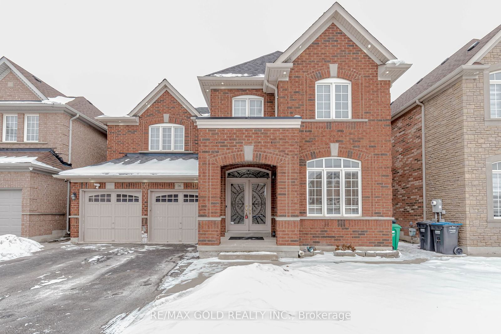 Detached House for sale at 16 Treegrove Crescent, Brampton, Fletcher's Meadow, L7A 3X8 - MLS: W11940776