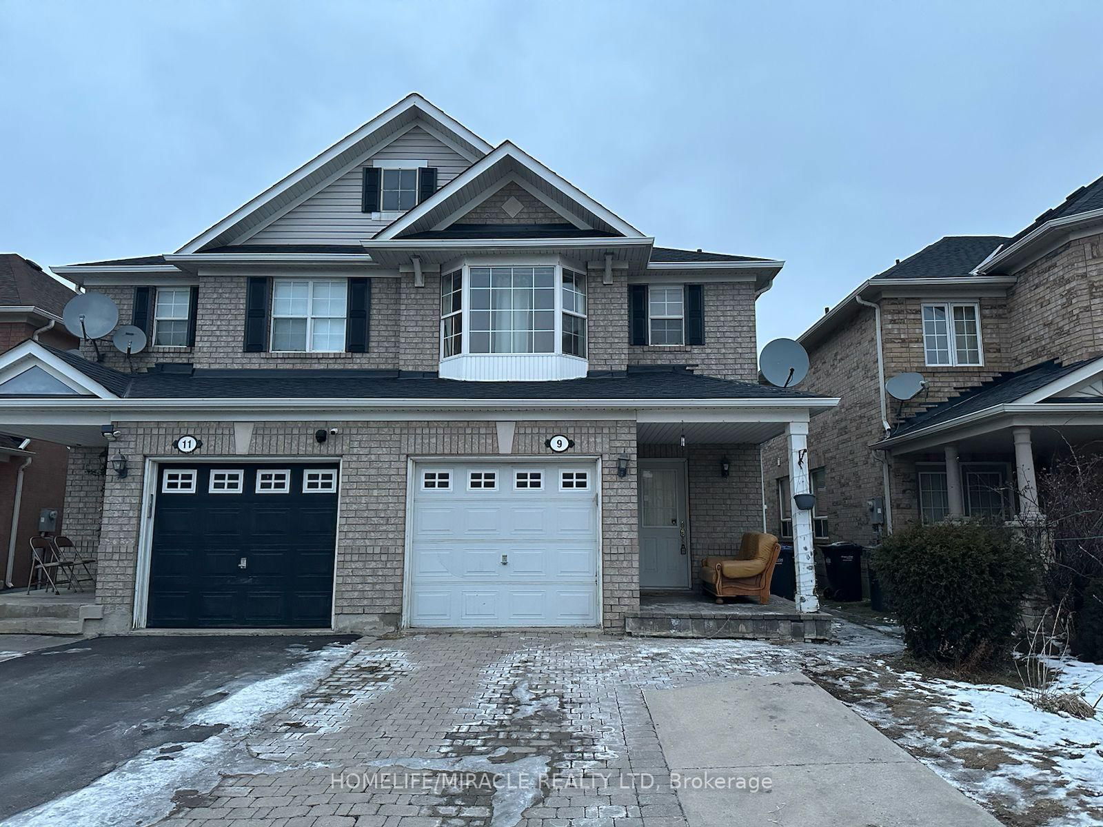 Semi-Detached House for lease at 9 Lyric Road, Brampton, Gore Industrial North, L6S 0B4 - MLS: W11940922