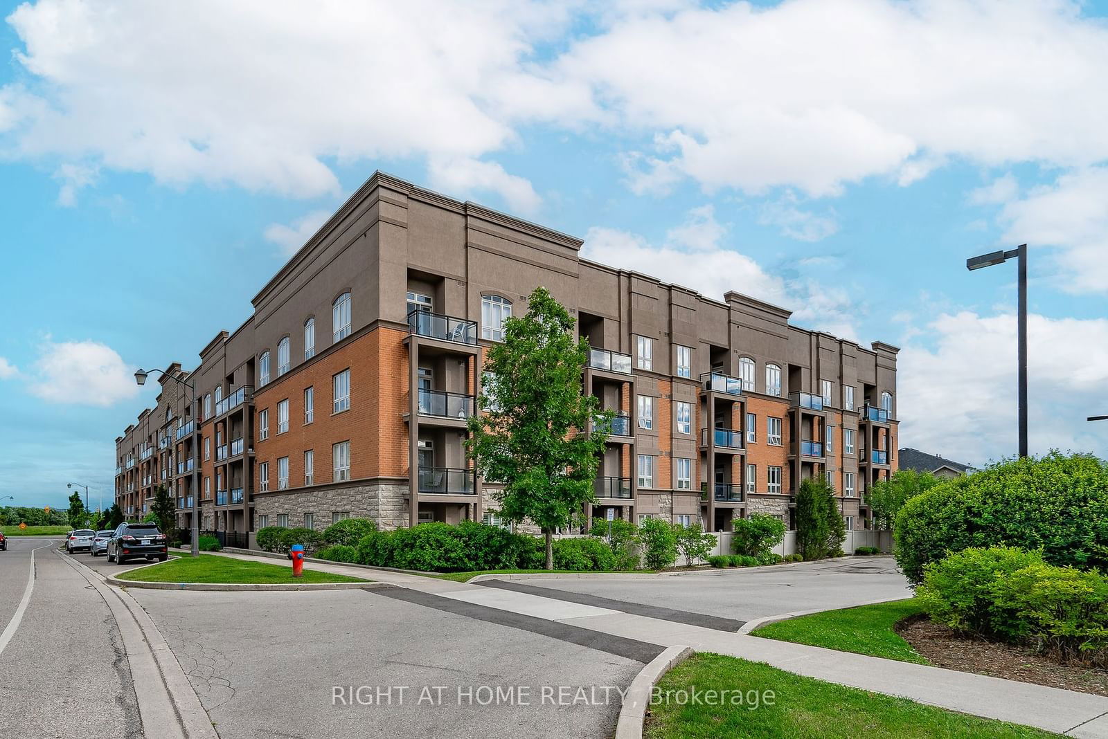 Condo sold at 132-5317 Upper Middle Road, Burlington, Orchard, L7L 0G8 - MLS: W11940950