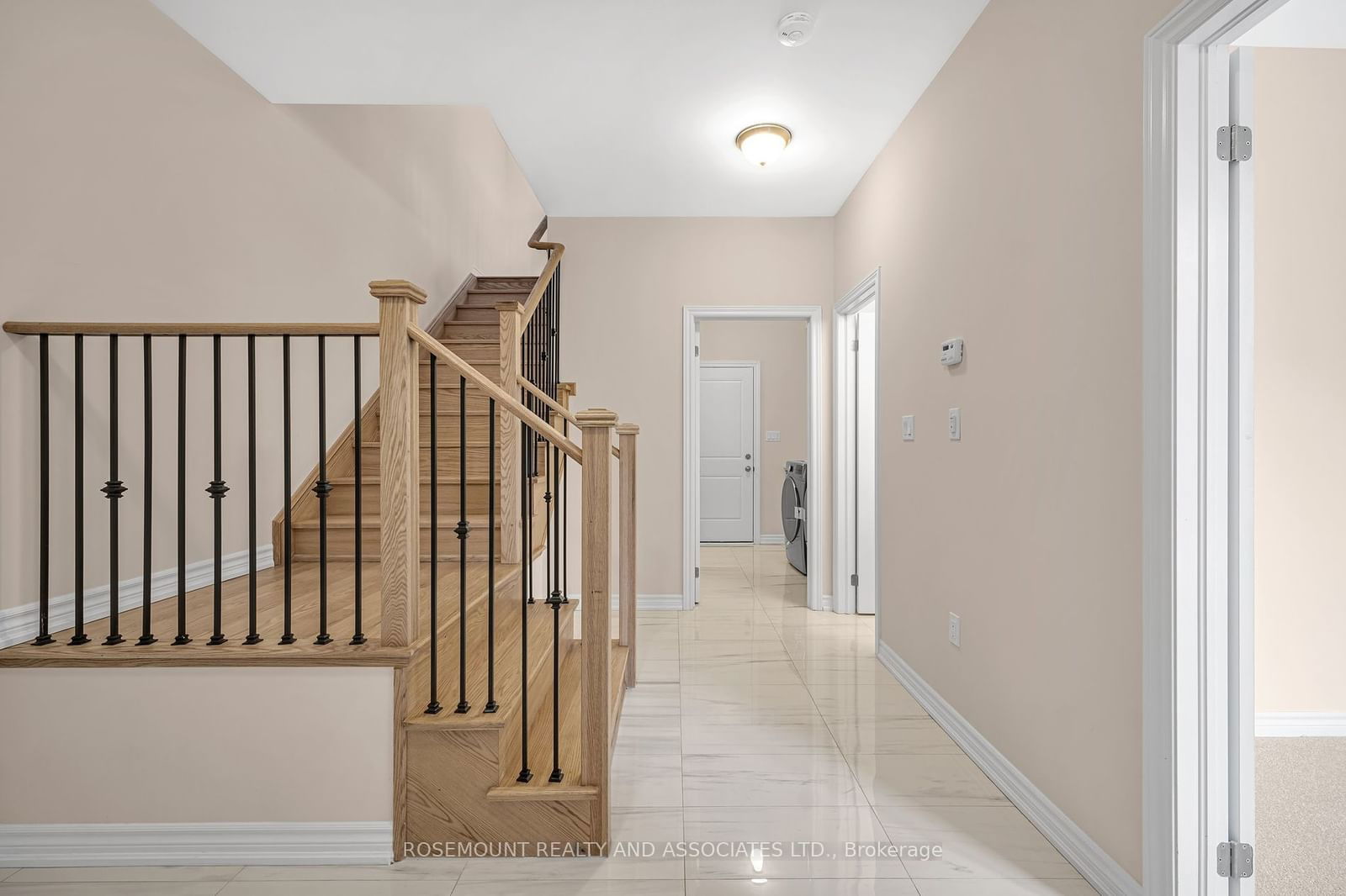 Townhouse for lease at 3090 Meadowridge Drive, Oakville, Rural Oakville, L6H 7Z1 - MLS: W11940972