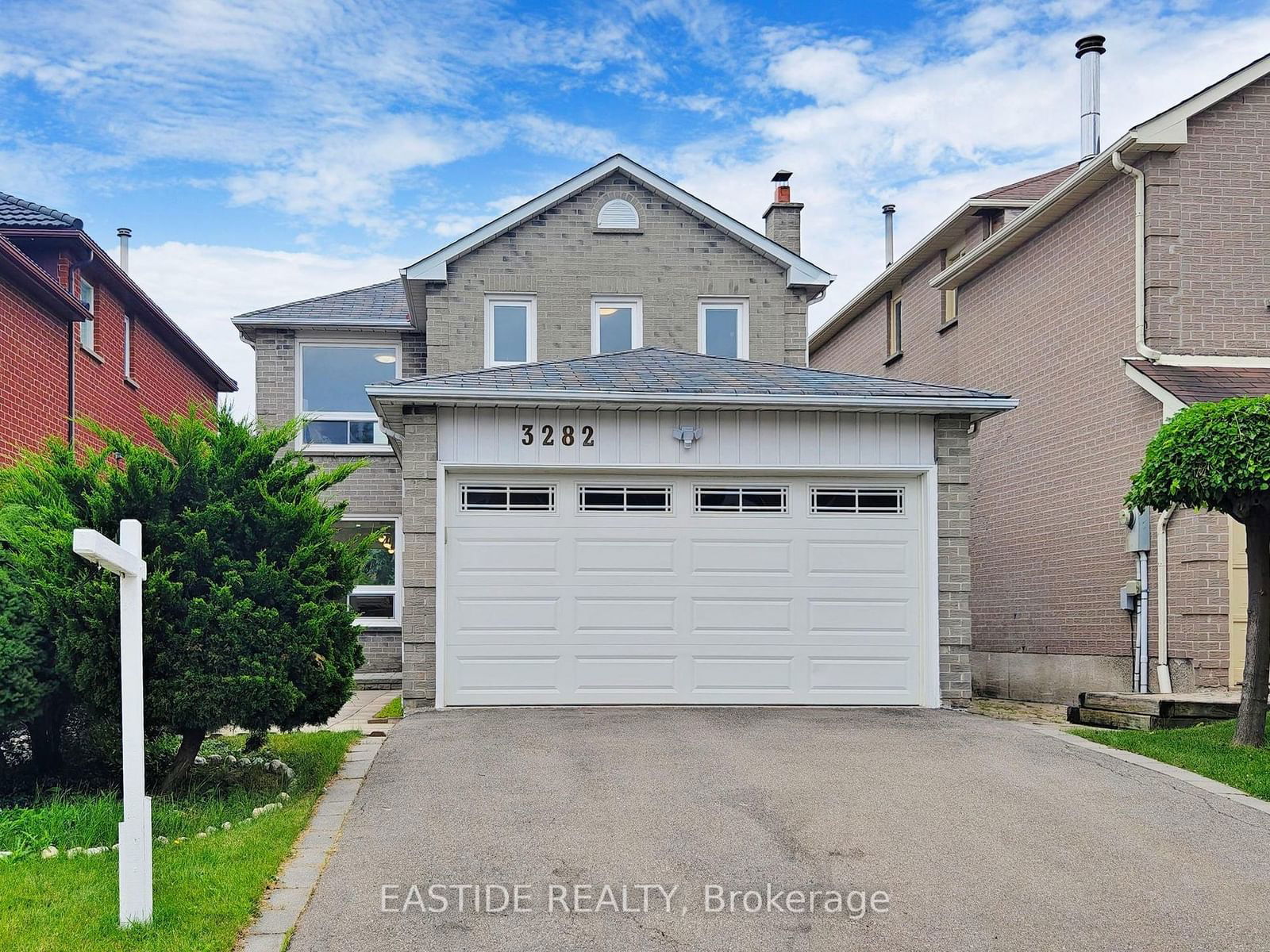 Detached House for sale at 3282 Dragon Drive, Mississauga, Fairview, L5B 3G7 - MLS: W11940975