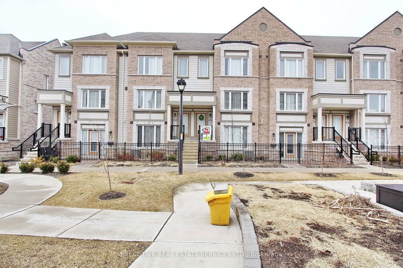 Townhouse leased at 125-1 Beckenrose Court, Brampton, Bram West, L6Y 6G2 - MLS: W11940997