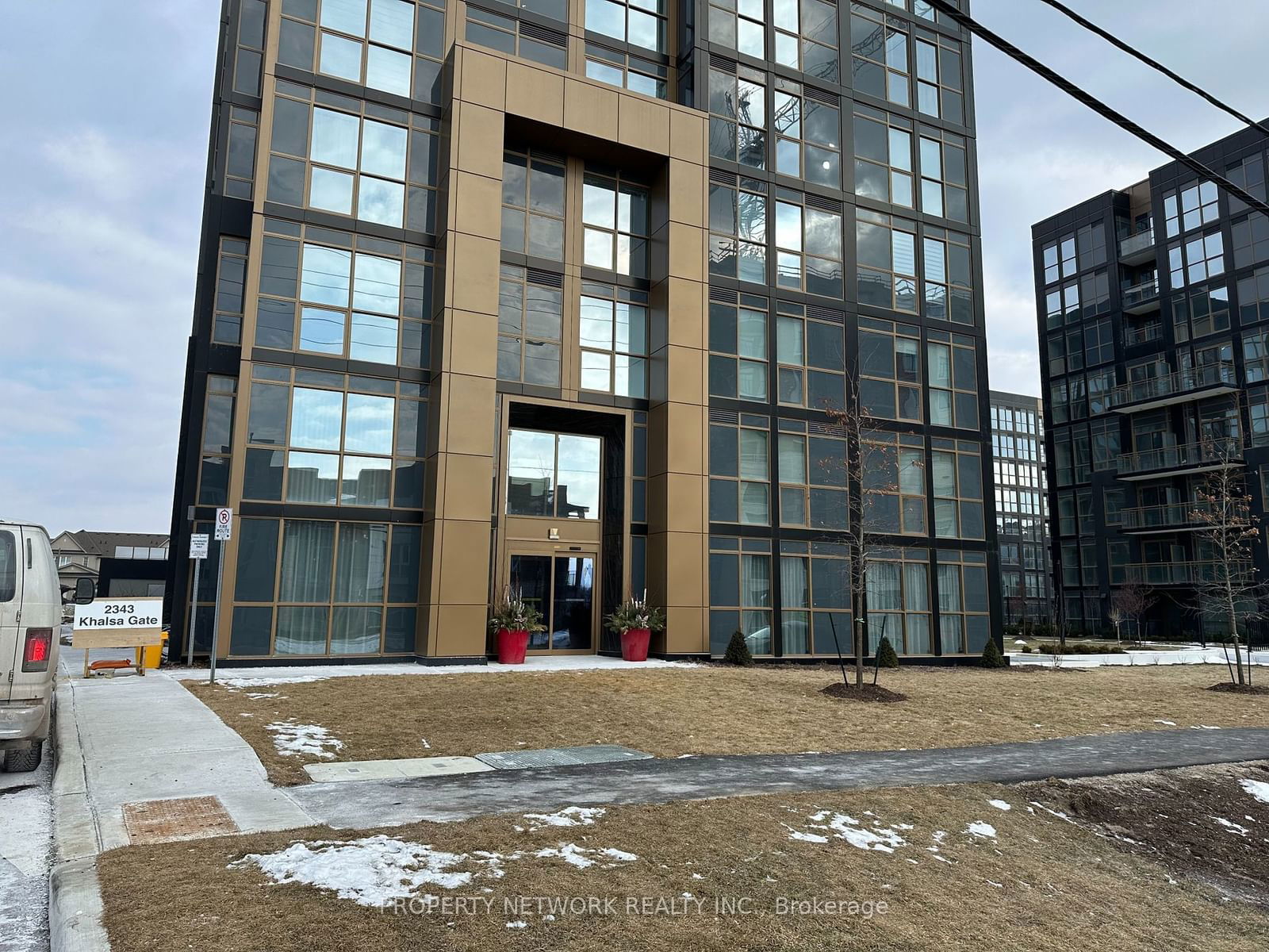 Condo leased at 820-2343 Khalsa Gate, Oakville, 1022 - WT West Oak Trails, L6M 5R6 - MLS: W11941025