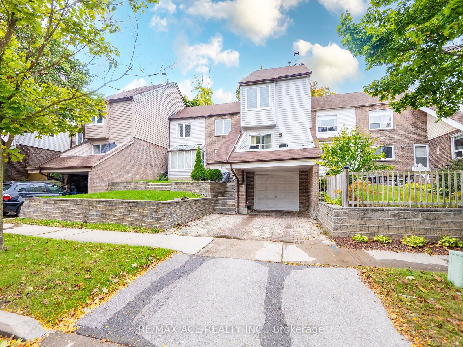 Townhouse for sale at 1172 Kos Boulevard, Mississauga, Lorne Park, L5J 4L7 - MLS: W11941120