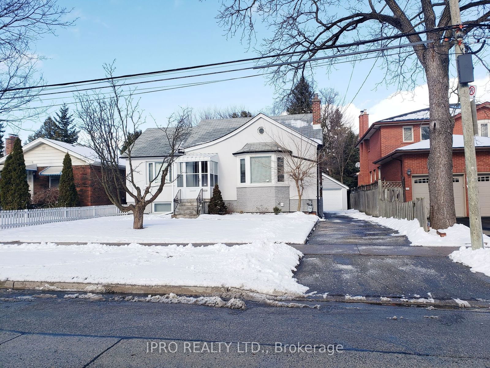 Detached House leased at 214 Bering Avenue, Toronto, Islington-City Centre West, M8Z 3A3 - MLS: W11941136