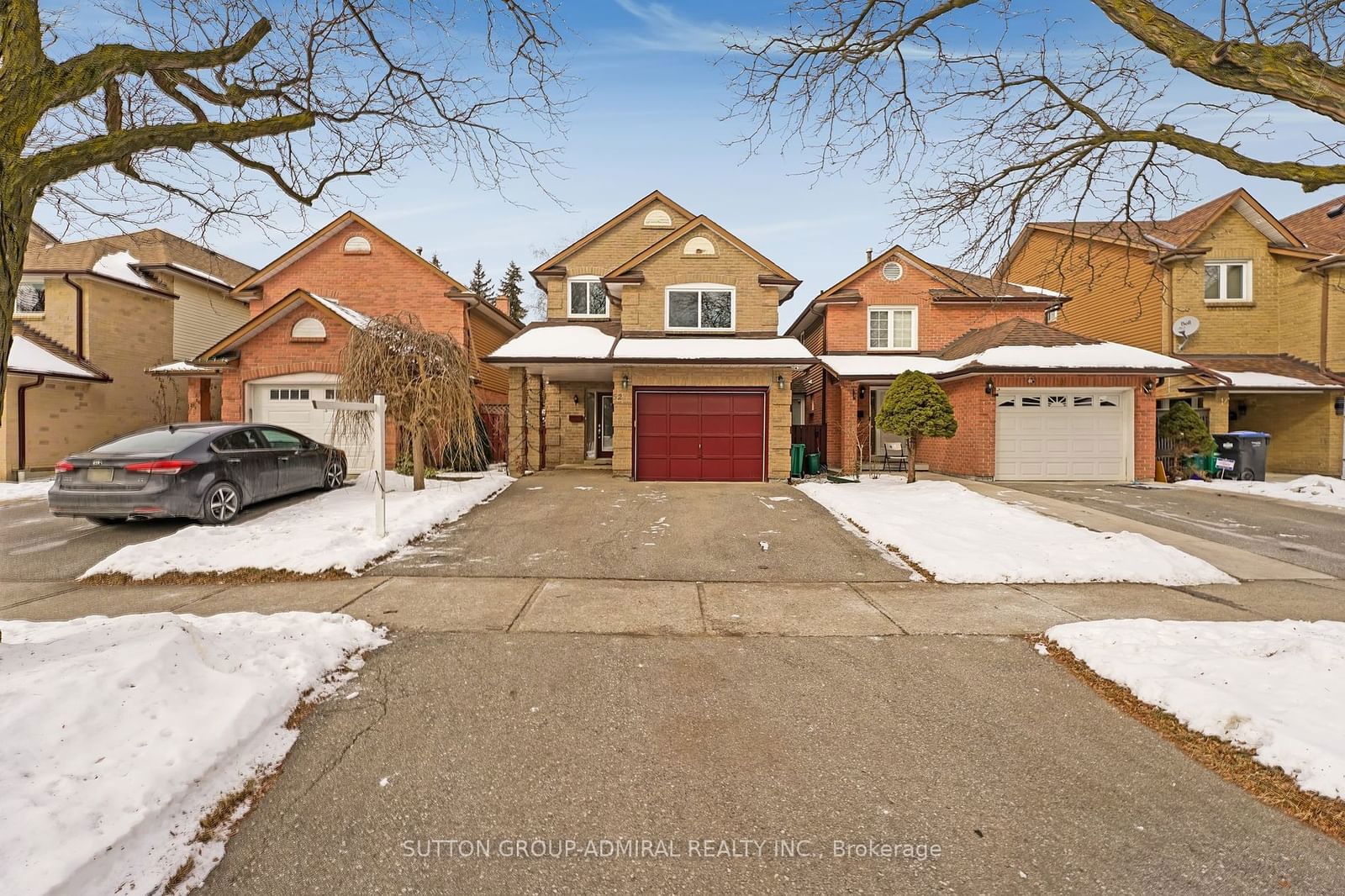 Detached House for lease at 52 GARDEN Avenue, Brampton, Brampton West, L6X 1M6 - MLS: W11941146