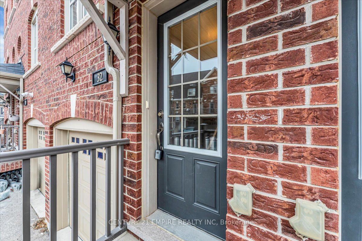 Townhouse for sale at 32 Battalion Road, Brampton, Northwest Brampton, L7A 4B6 - MLS: W11941150