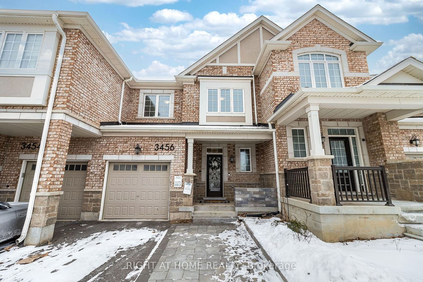 Townhouse for sale at 3456 Vernon Powell Drive, Oakville, Rural Oakville, L6H 0Y1 - MLS: W11941291