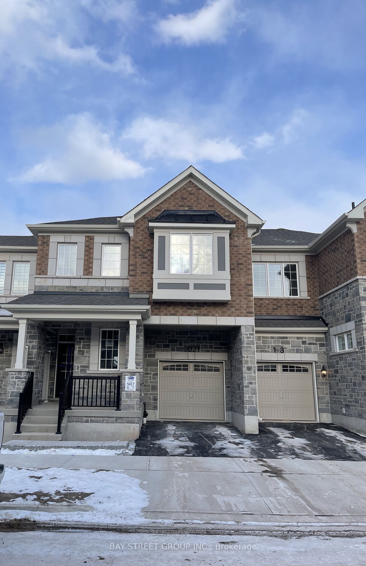 Townhouse for lease at 3021 Langdon Road, Oakville, Rural Oakville, L6H 7Y5 - MLS: W11941329