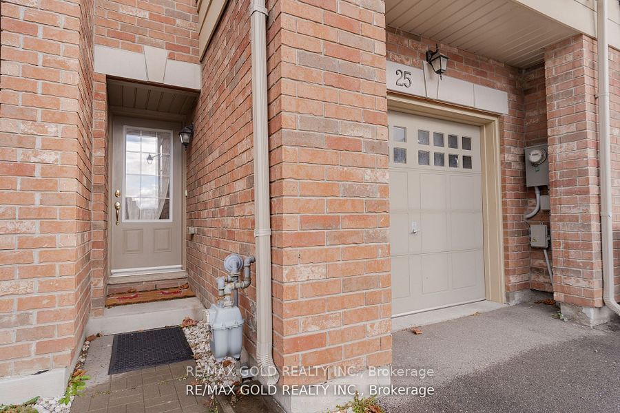 Townhouse for sale at 25 Telegraph Street, Brampton, Heart Lake East, L6Z 0H9 - MLS: W11941495