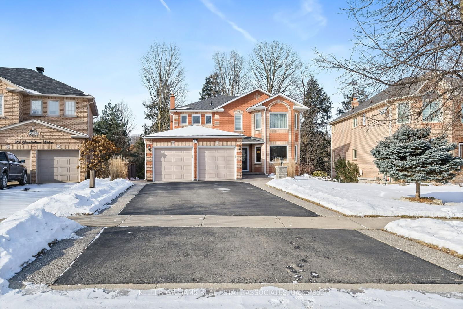 Detached House for sale at 27 Gooderham Drive, Halton Hills, Georgetown, L7G 5R7 - MLS: W11941586