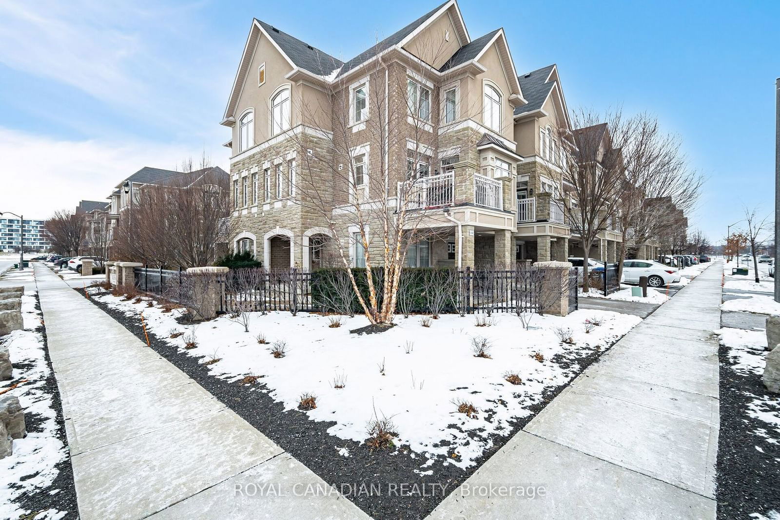 Townhouse for sale at 2401 Greenwich Drive, Oakville, 1019 - WM Westmount, L6M 0S4 - MLS: W11941651