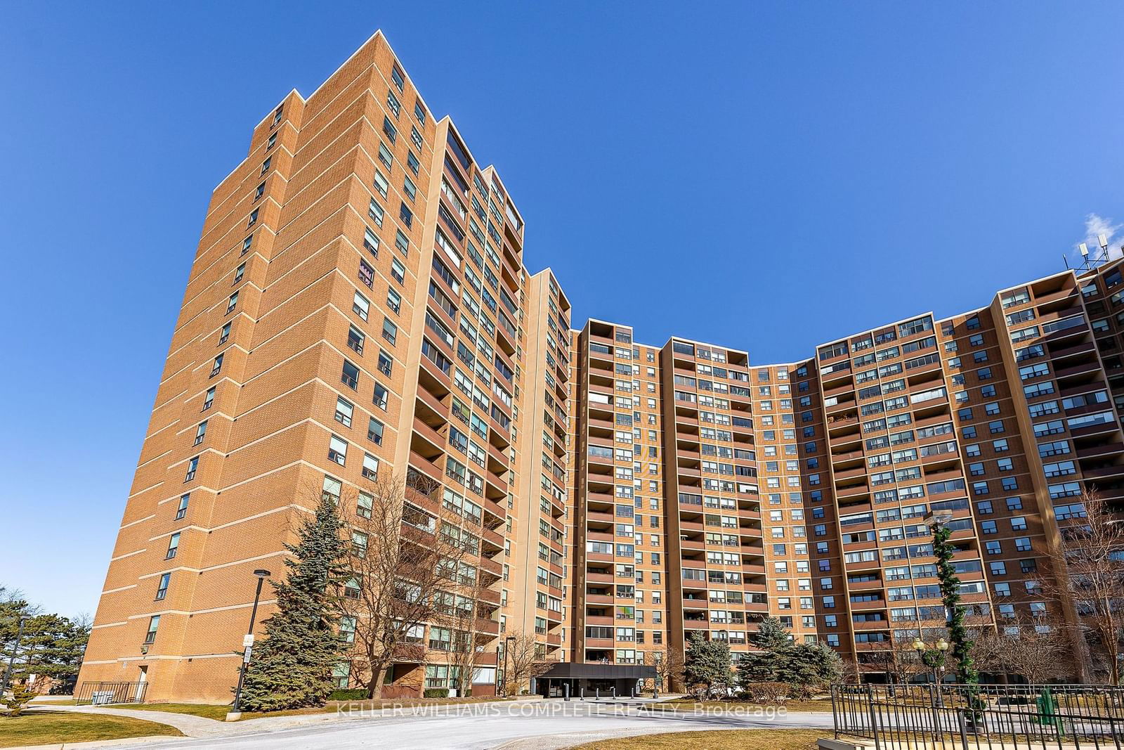 Condo for sale at 1004-714 The West Mall, Toronto, Eringate-Centennial-West Deane, M9C 4X1 - MLS: W11941740