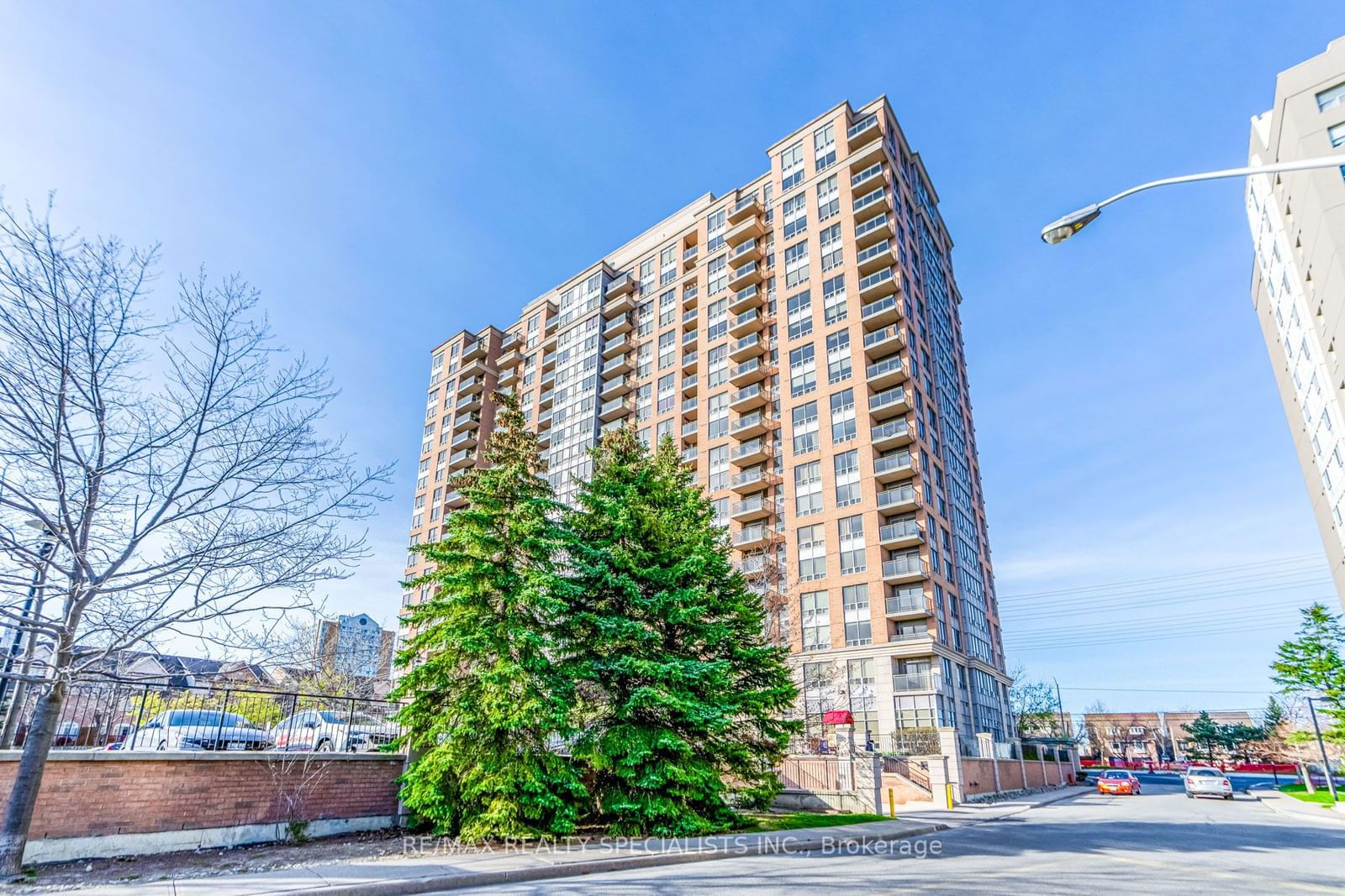 Condo for sale at 2011-55 Strathaven Drive, Mississauga, Hurontario, L5R 4G9 - MLS: W11941752