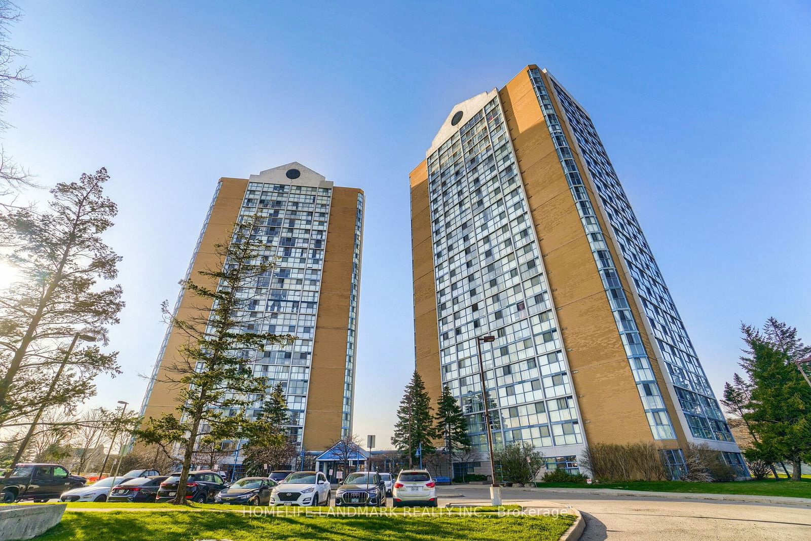 Condo for lease at 1211-35 Trailwood Drive, Mississauga, Hurontario, L4Z 3L6 - MLS: W11941778