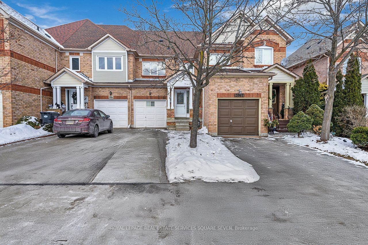 Townhouse for sale at 3979 Discovery Court, Mississauga, Lisgar, L5N 7H8 - MLS: W11941933