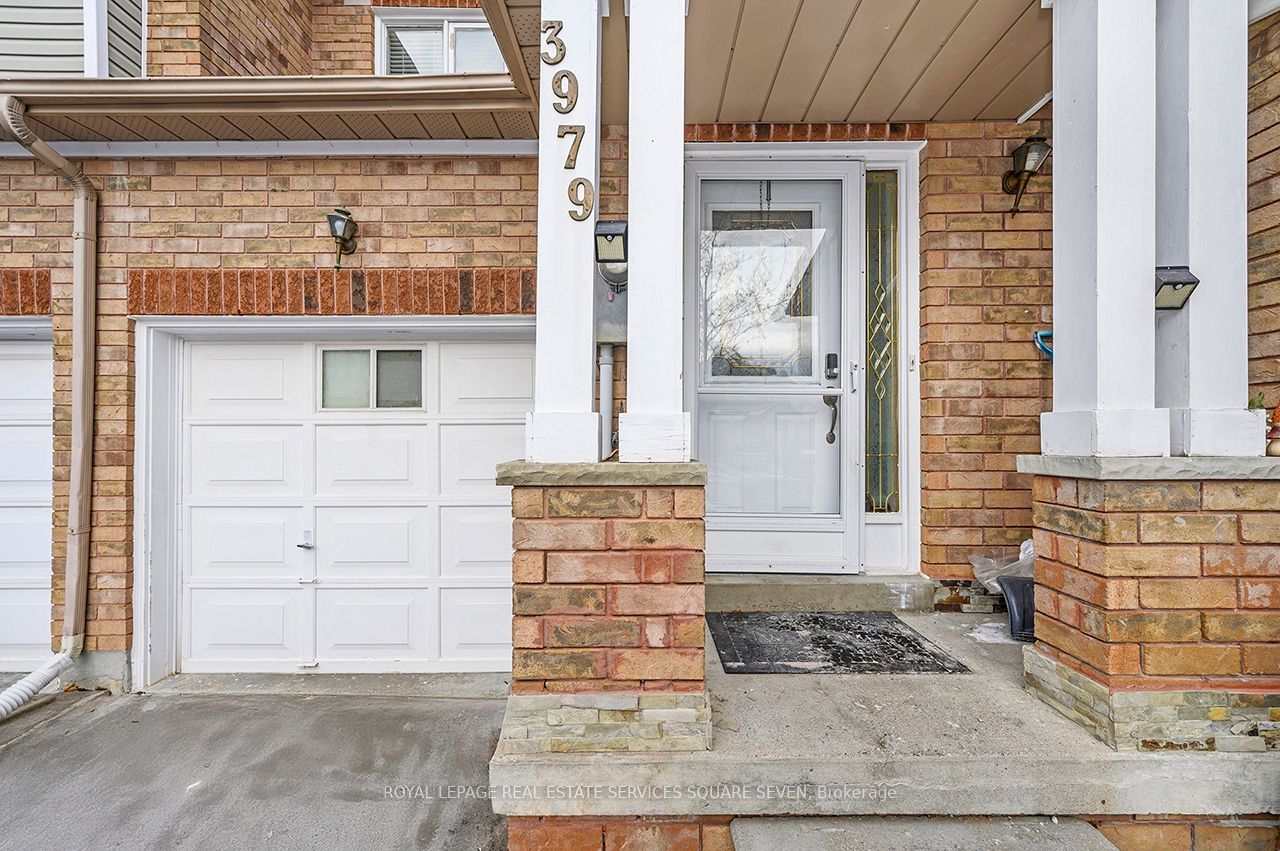 Townhouse for sale at 3979 Discovery Court, Mississauga, Lisgar, L5N 7H8 - MLS: W11941933