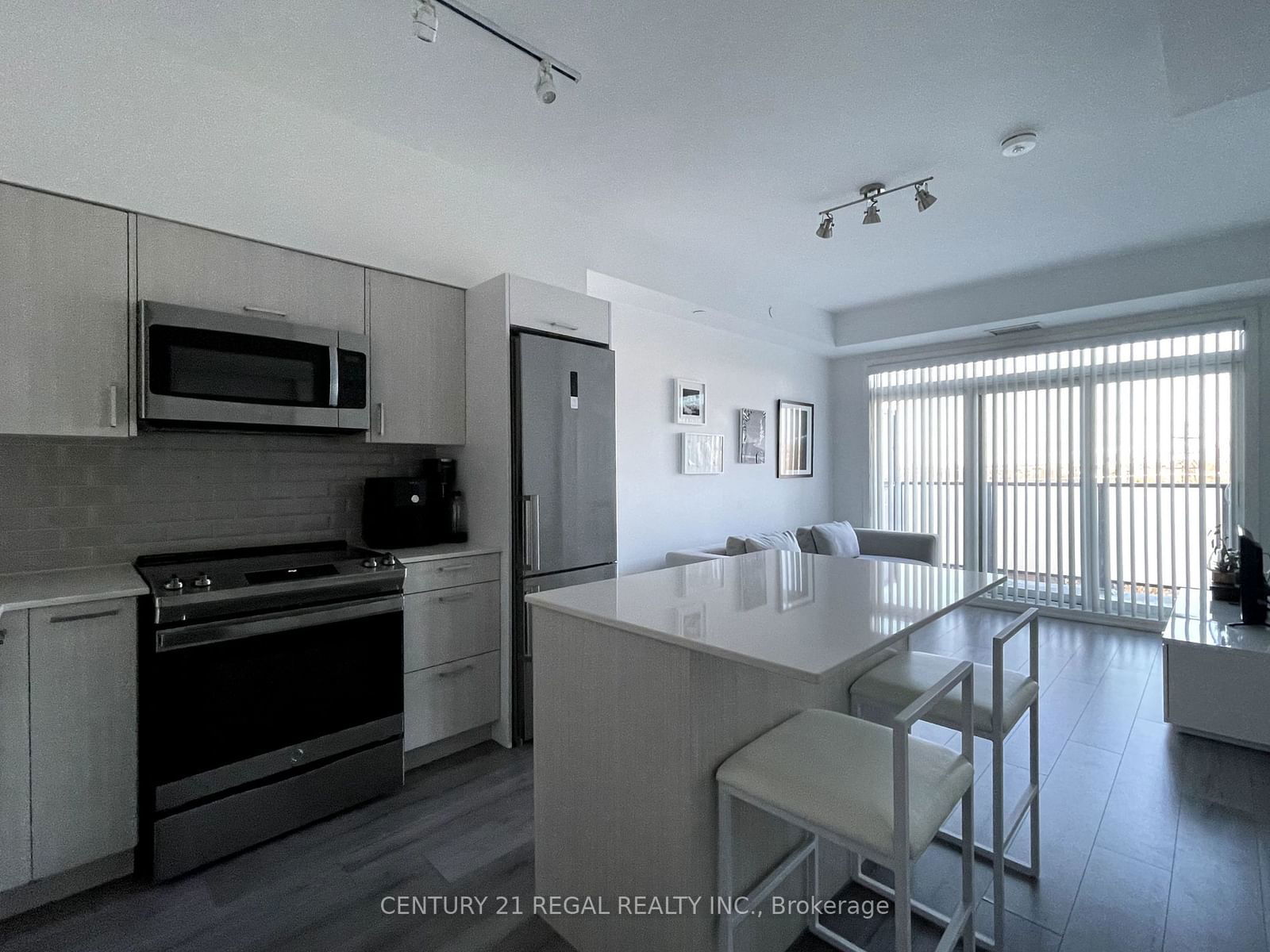 Condo leased at 607-385 Osler Street, Toronto, Weston-Pellam Park, M6N 2Z4 - MLS: W11942076