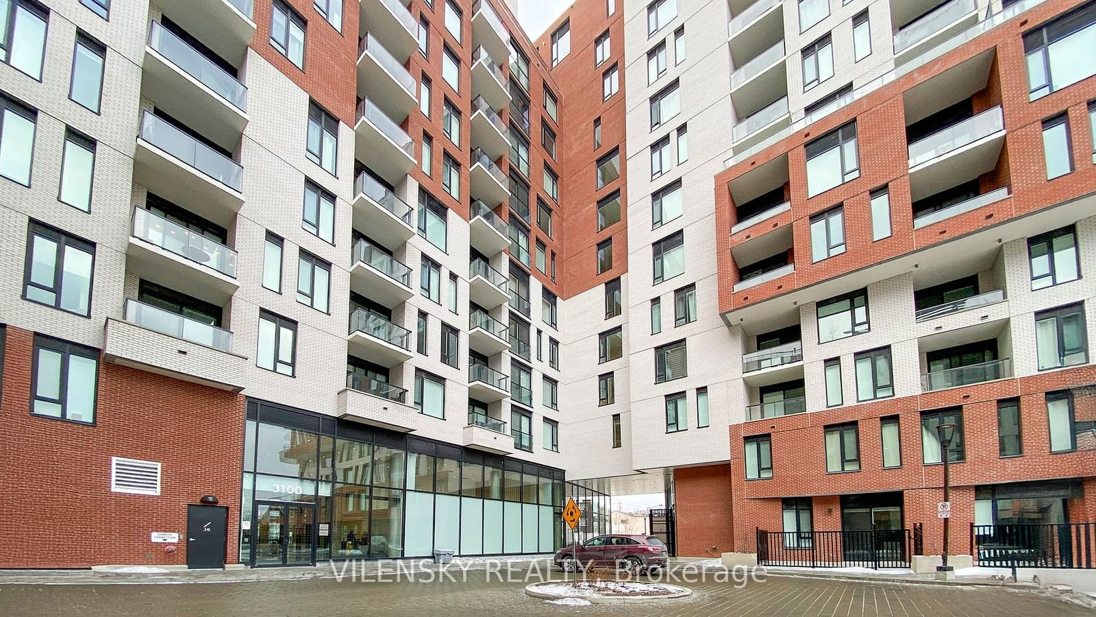 Condo for lease at 621-3100 Keele Street, Toronto, Downsview-Roding-CFB, M3M 0E1 - MLS: W11942210