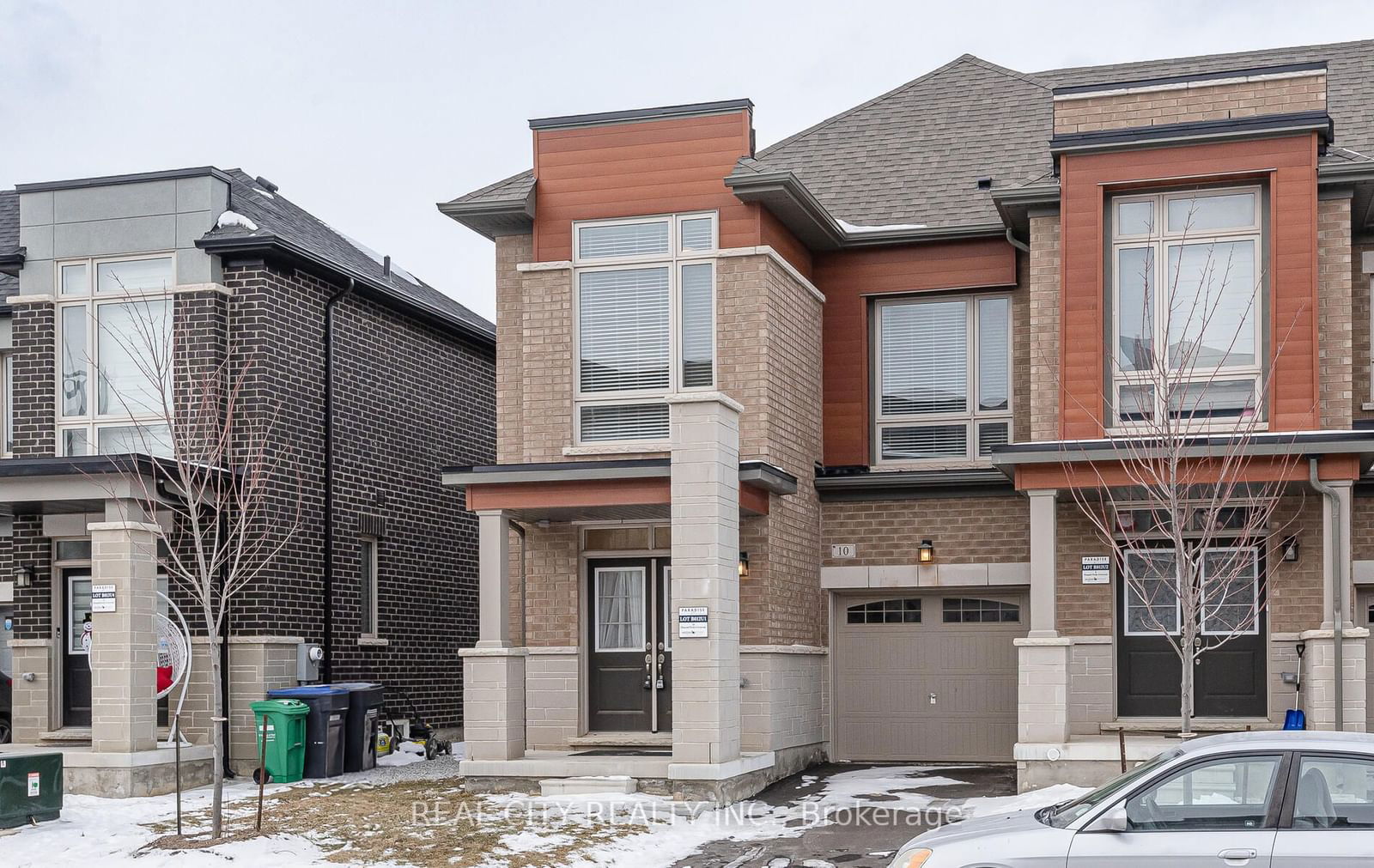 Townhouse for sale at 10 Donald Ficht Crescent, Brampton, Bram West, L7A 5H8 - MLS: W11942216