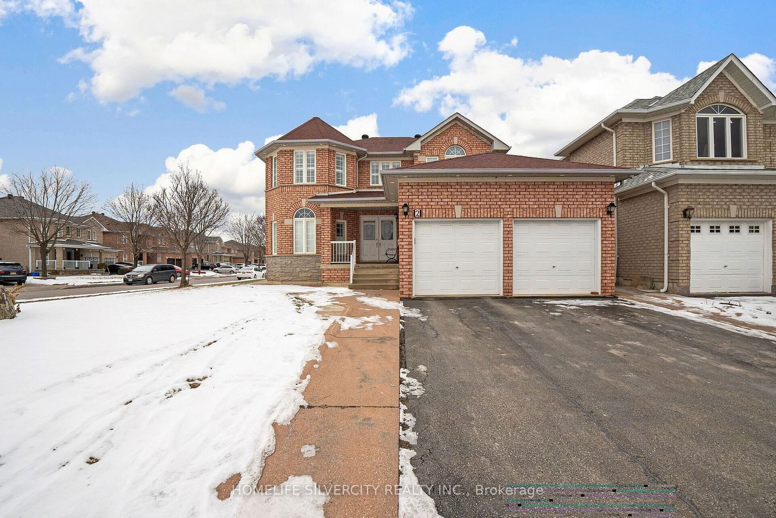 Detached House for sale at 2 Giza Crescent, Brampton, Sandringham-Wellington, L6R 2R3 - MLS: W11942261