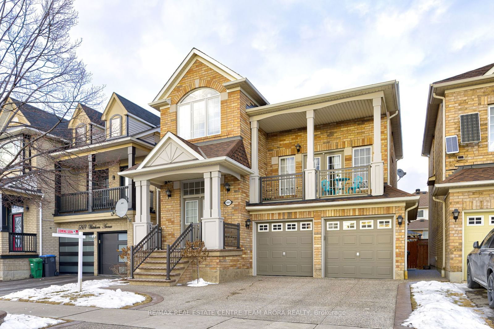 Detached House for sale at 5865 Whitehorn Avenue, Mississauga, East Credit, L5V 2W7 - MLS: W11942393