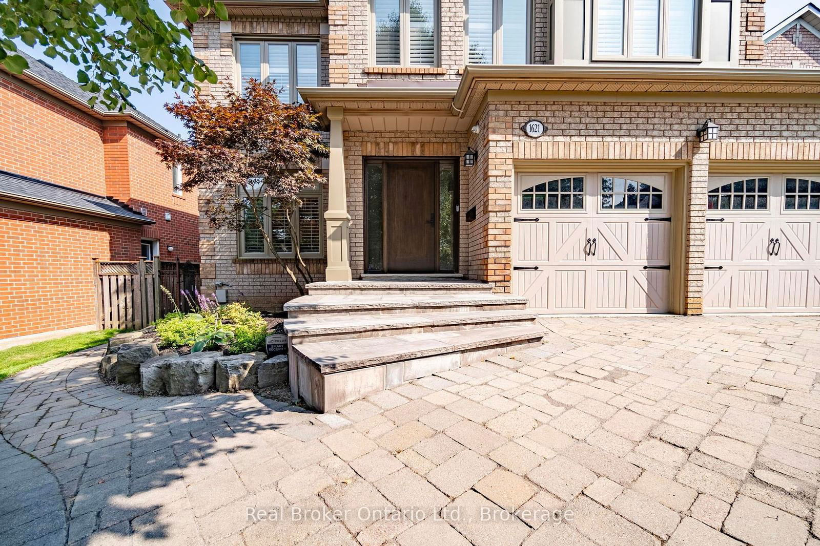 Detached House for sale at 1621 Bayshire Drive, Oakville, 1009 - JC Joshua Creek, L6H 6E4 - MLS: W11942440