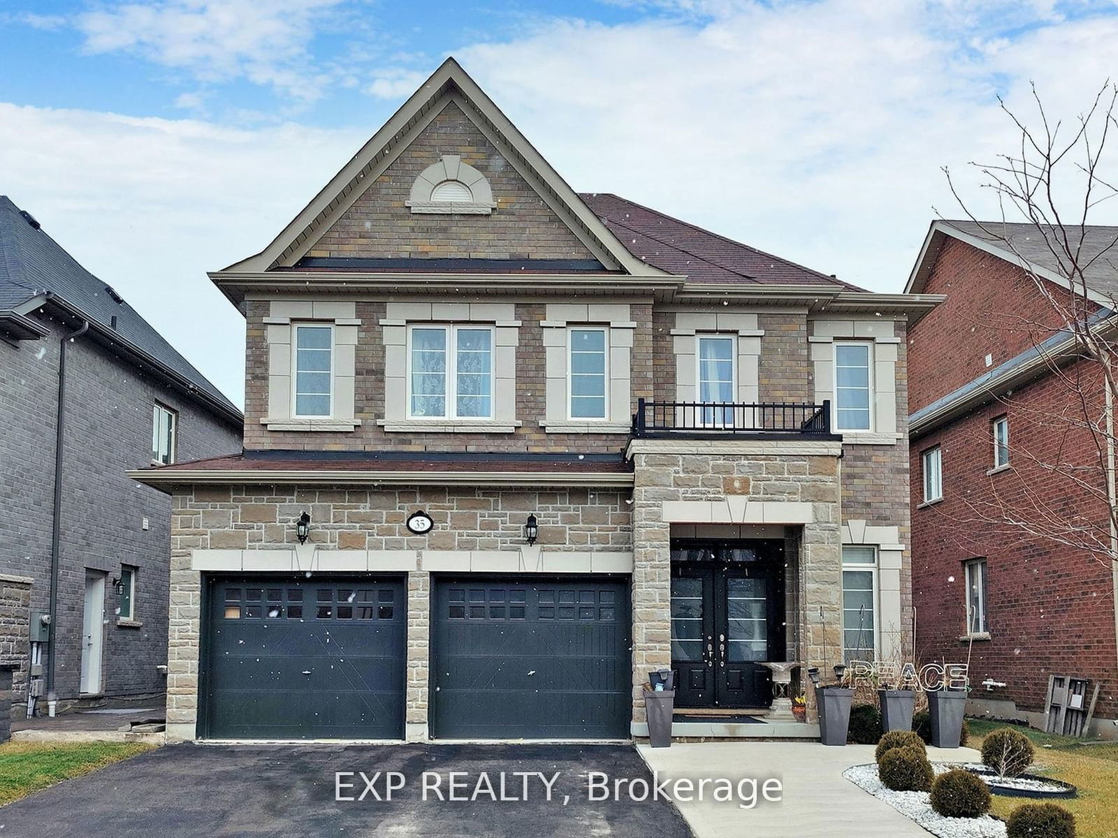 Detached House for lease at 35 Perdita Road, Brampton, Bram West, L6Y 0C3 - MLS: W11942509