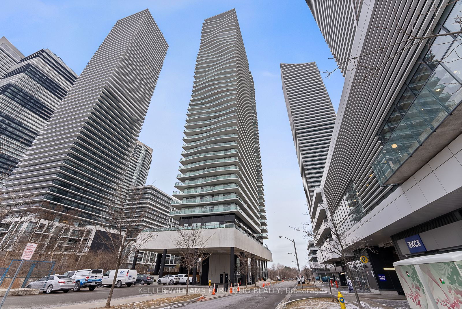 Condo for lease at 1011-33 Shore Breeze Drive, Toronto, Mimico, M8V 0G1 - MLS: W11942541