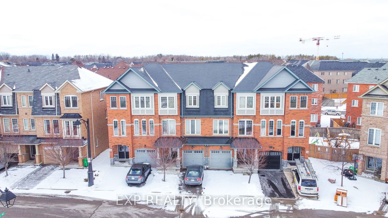 Townhouse for sale at 34 Magdalene Crescent, Brampton, Heart Lake, L6Z 0G8 - MLS: W11942686