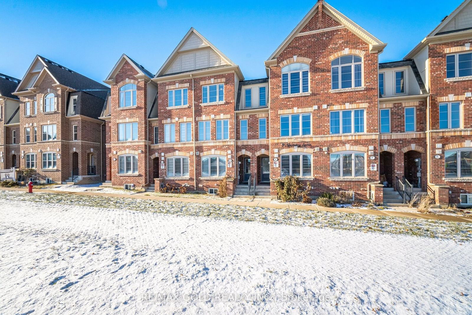 Townhouse for sale at 11 Sudeley Lane, Brampton, Northwest Brampton, L7A 0B7 - MLS: W11942909