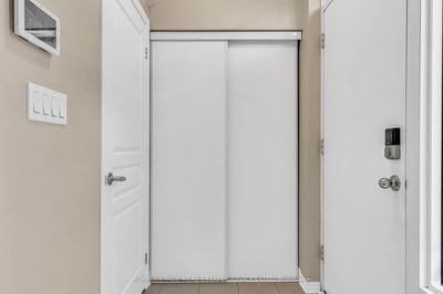Unit 34 — 22 Applewood Lane, Toronto - Etobicoke West Mall image-0-1