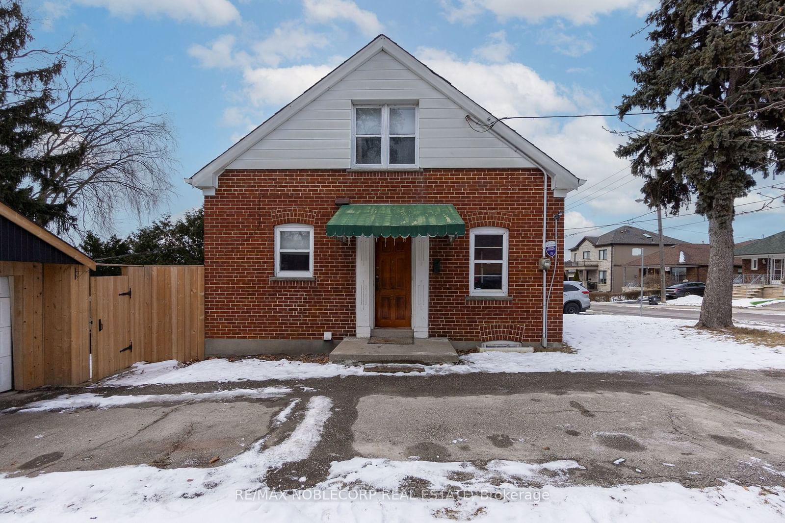 Detached House for sale at 77 Lonborough Avenue, Toronto, Beechborough-Greenbrook, M6M 1X7 - MLS: W11943157