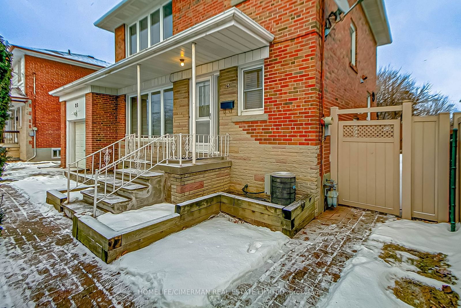 Detached House for lease at 25 Sage Avenue, Toronto, Yorkdale-Glen Park, M6B 3W4 - MLS: W11943214