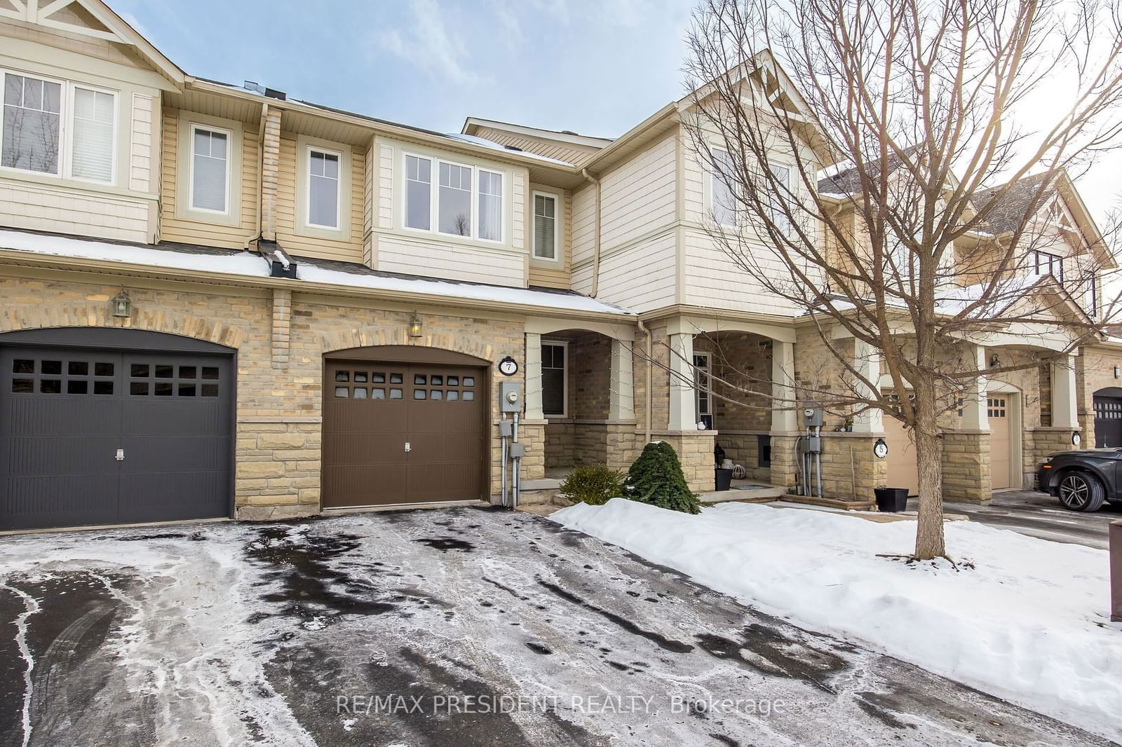 Townhouse for sale at 7 Aspenview Avenue, Caledon, Rural Caledon, L7C 3P9 - MLS: W11943358