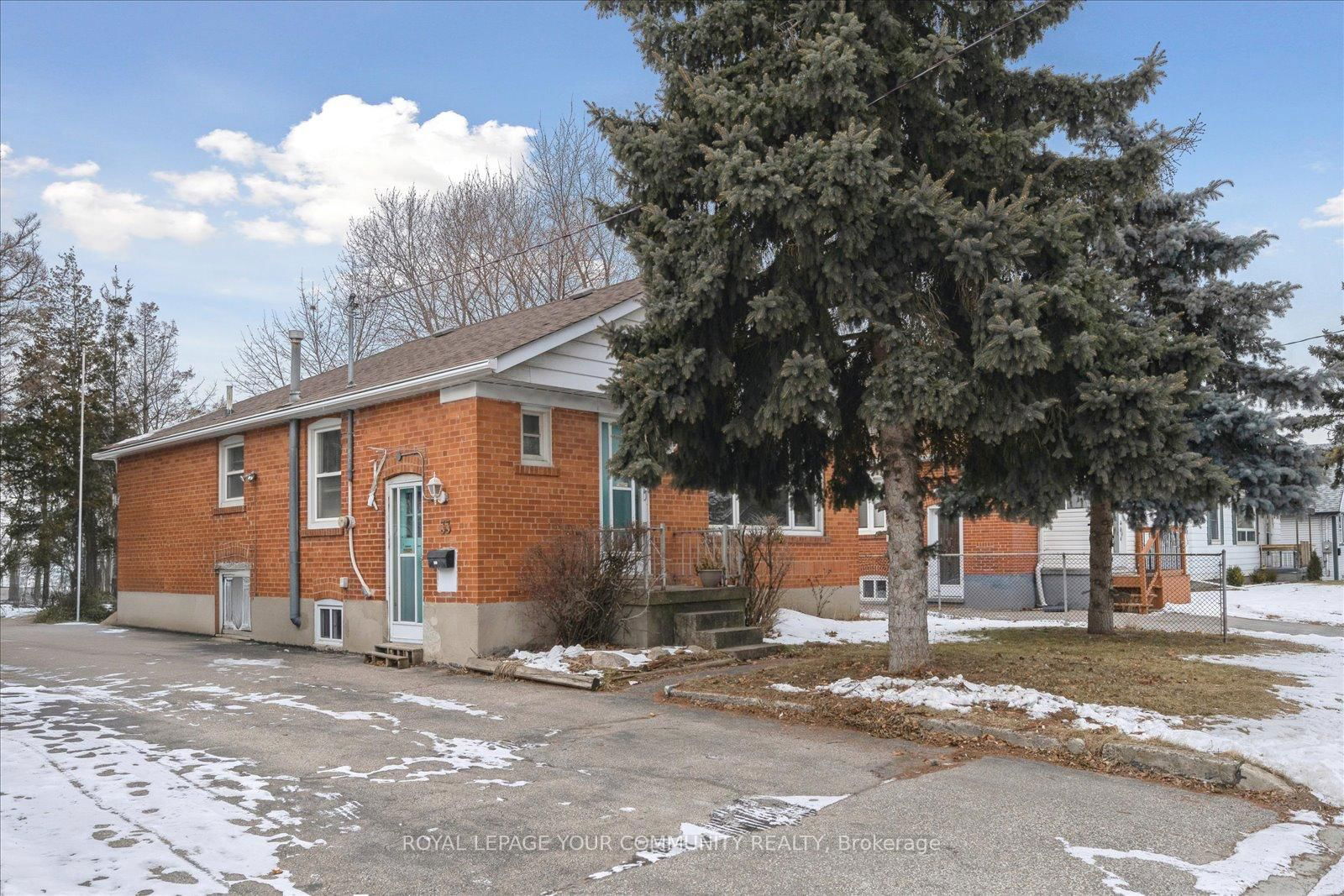 Detached House sold at 33 North Alarton Street, Mississauga, Malton, L4T 1J9 - MLS: W11943649