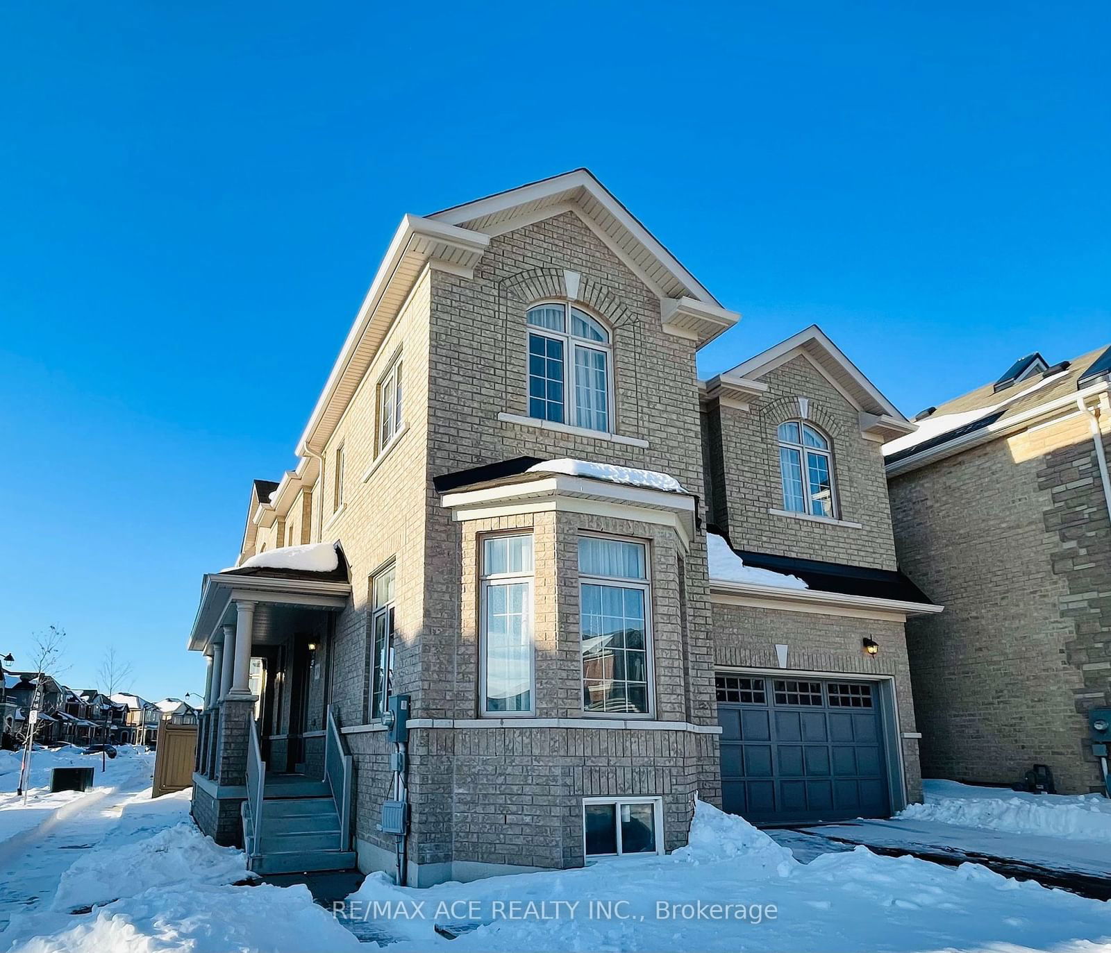 Detached House for lease at Whole-3079 Streamwood Pass, Oakville, Rural Oakville, L6H 0S8 - MLS: W11943805