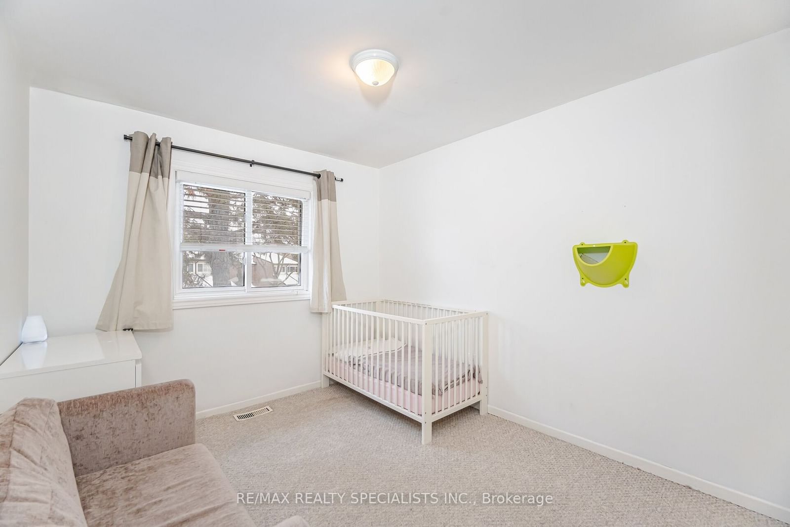 Listing Image 18