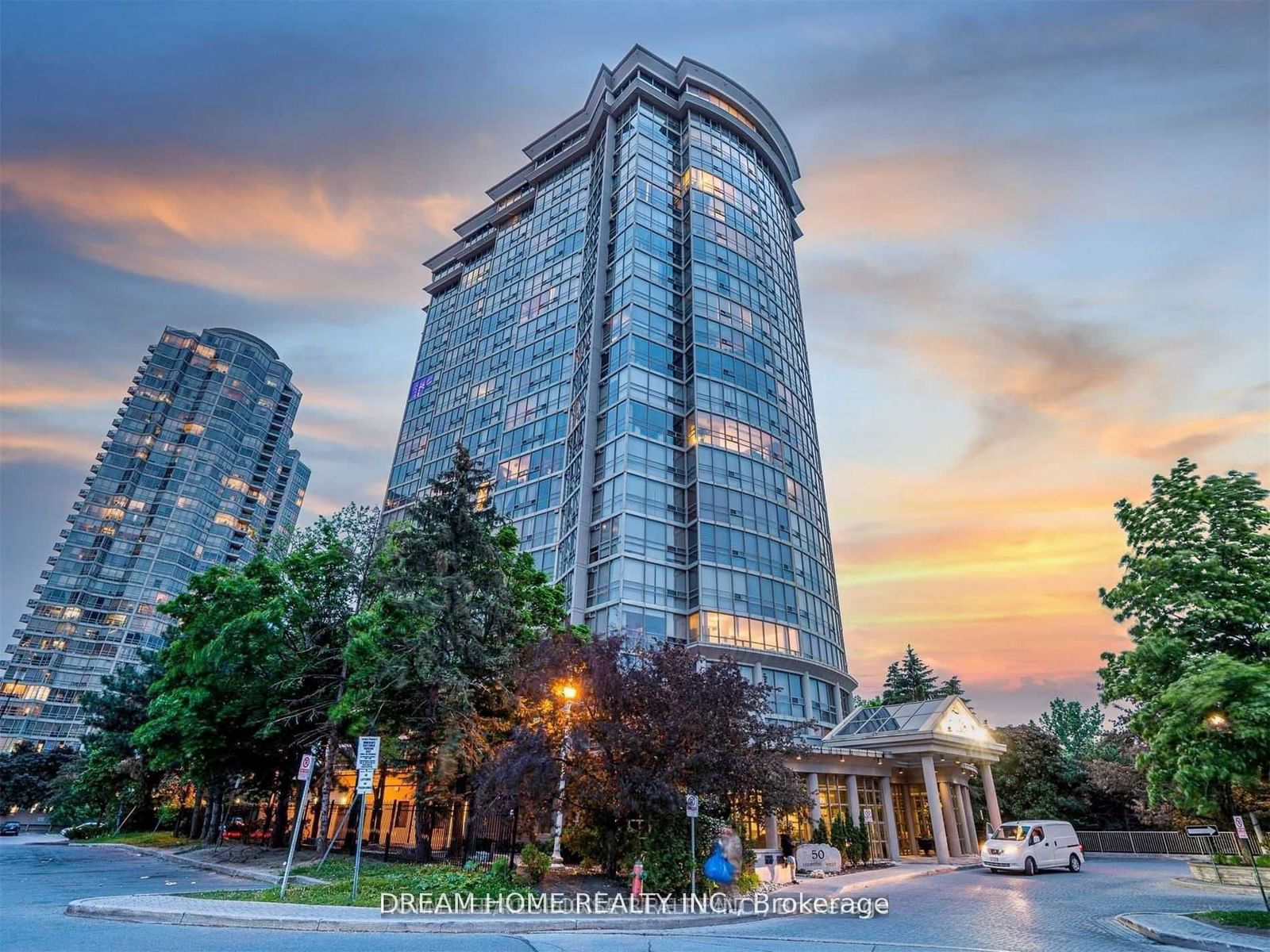 Condo for lease at 1702-50 Eglinton Avenue, Mississauga, Hurontario, L5R 3P5 - MLS: W11943947