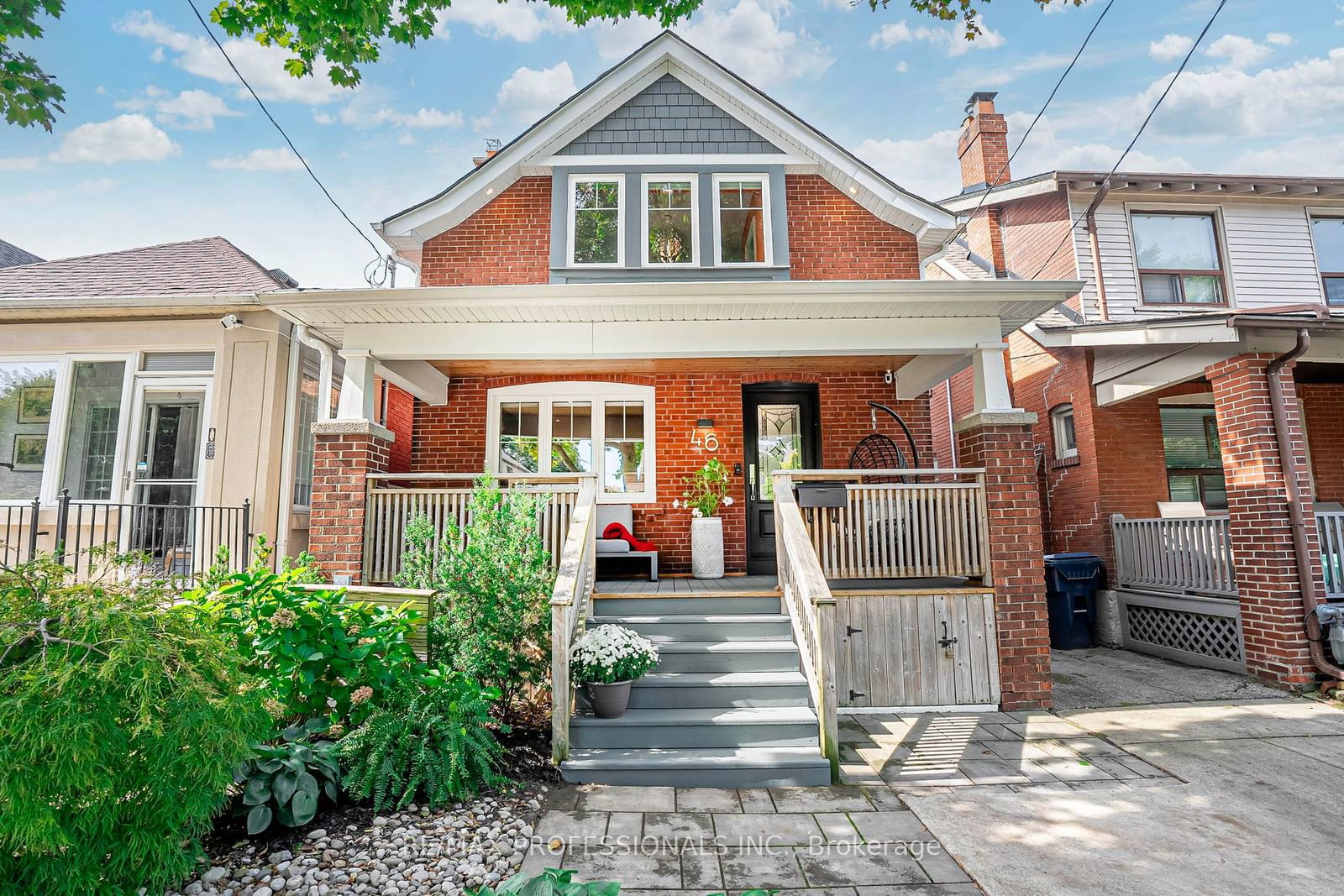 Detached House for sale at 46 Seventh Street, Toronto, New Toronto, M8V 3B2 - MLS: W11944035